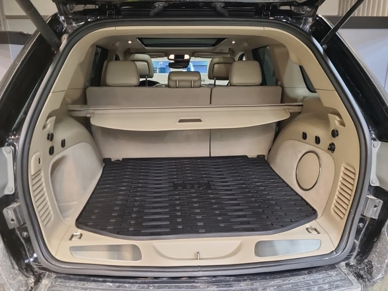 Jeep Grand cherokee * OVERLAND * CARFAX * ЦЕНА ДО БГ, снимка 13 - Автомобили и джипове - 53060881