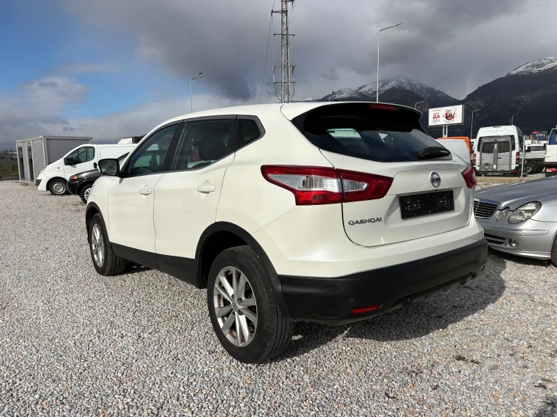 Nissan Qashqai 1.6 dci 4x4, снимка 6 - Автомобили и джипове - 53100725