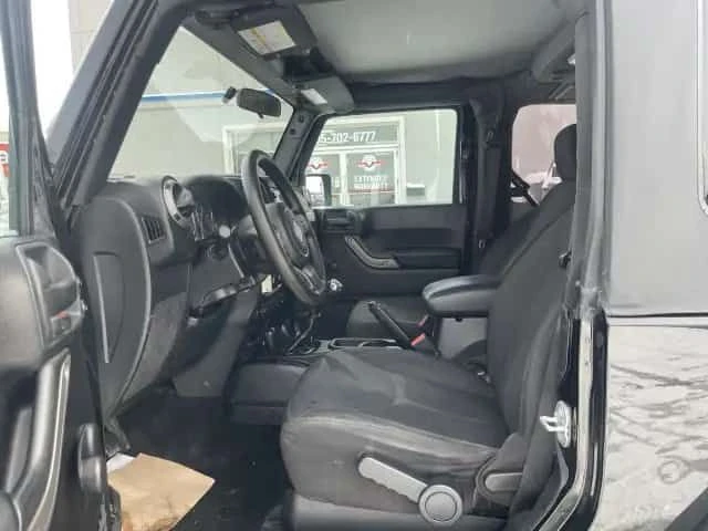 Jeep Wrangler SPORT | CARFAX | KEYLESS | ПОДГРЕВИ, снимка 11 - Автомобили и джипове - 53972529