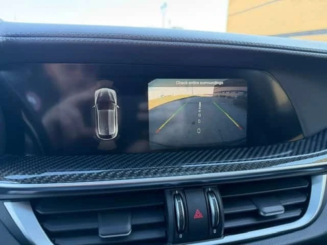 Alfa Romeo Stelvio Quadrifoglio  CARFAX, снимка 11 - Автомобили и джипове - 56239032