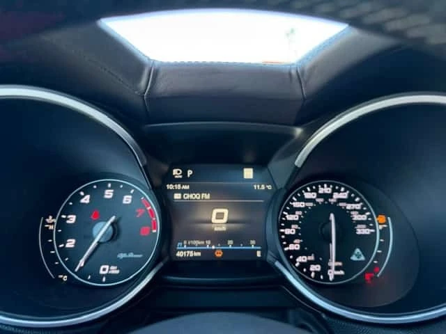 Alfa Romeo Stelvio Quadrifoglio  CARFAX, снимка 8 - Автомобили и джипове - 56239032