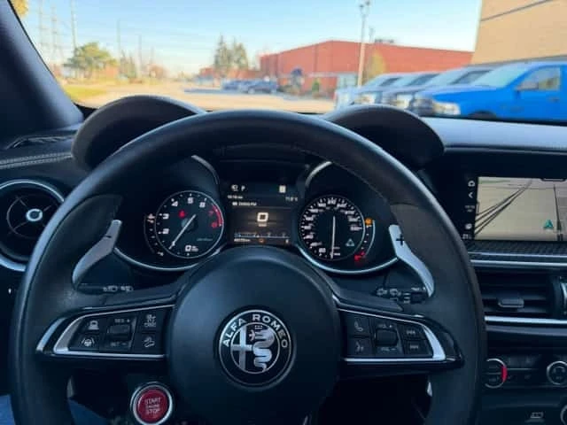 Alfa Romeo Stelvio Quadrifoglio  CARFAX, снимка 13 - Автомобили и джипове - 56239032