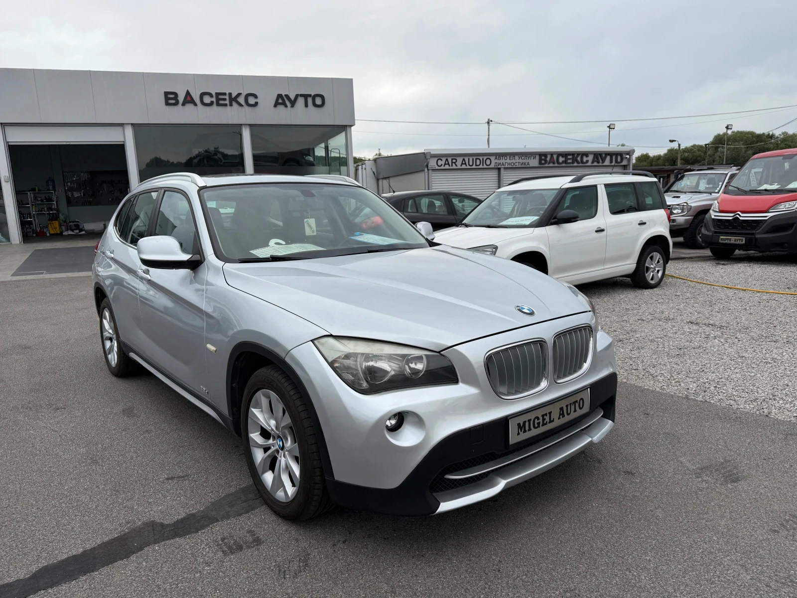 BMW X1 2.3D, 204 к.с, Xdrive - изображение 2