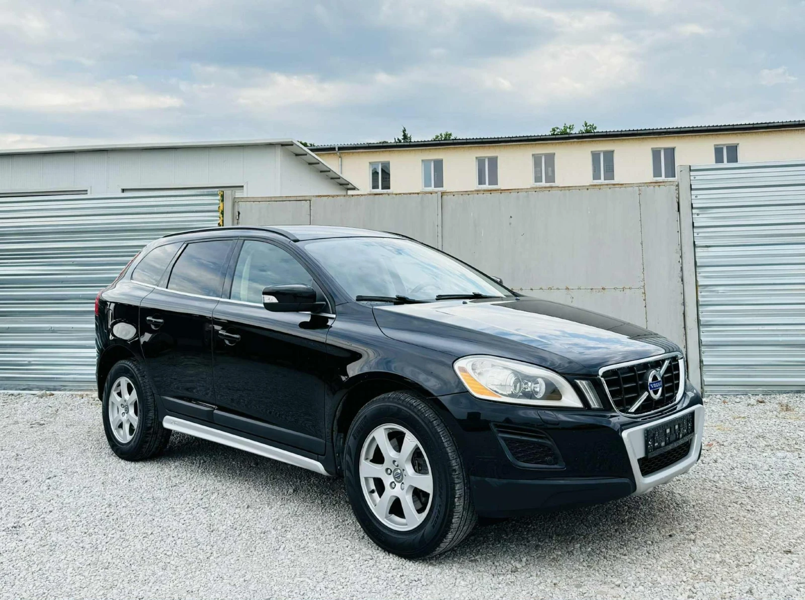 Volvo XC60 АВТОМАТ* КОЖА - изображение 3