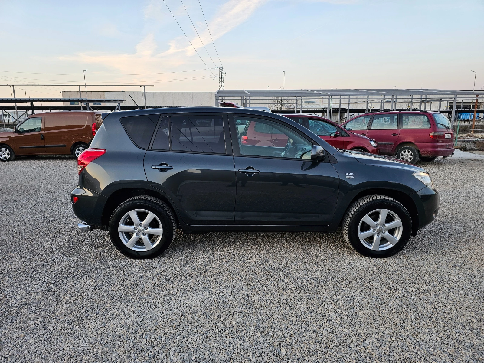 Toyota Rav4 2.2D4D 136kc.230000km, снимка 4 - Автомобили и джипове - 53841611