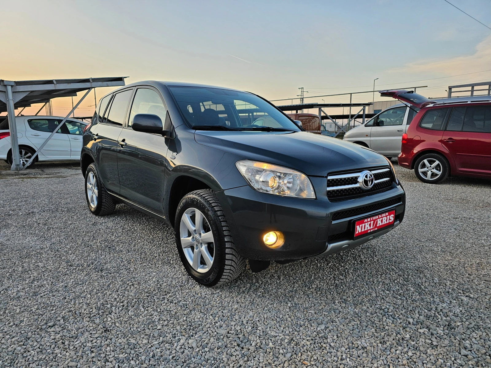 Toyota Rav4 2.2D4D 136kc.230000km, снимка 3 - Автомобили и джипове - 53841611