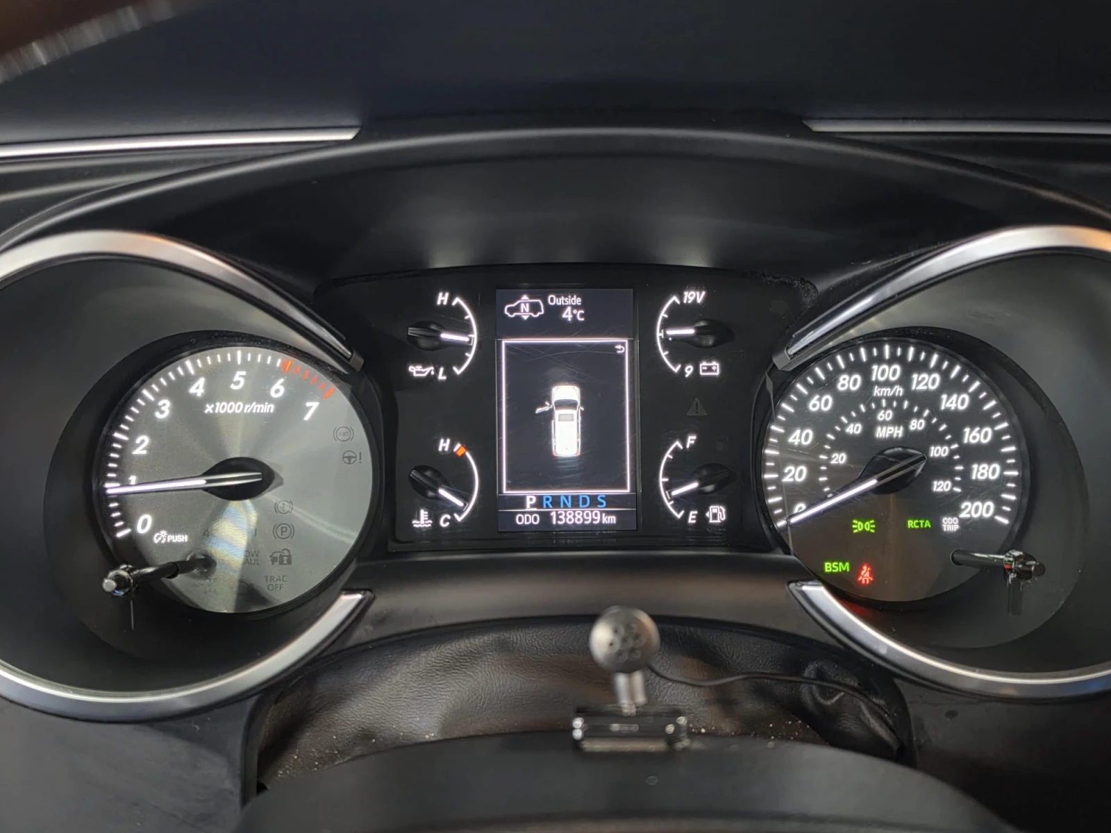 Toyota Sequoia PLATINUM * * CARFAX * * АВТО КРЕДИТ * * , снимка 10 - Автомобили и джипове - 54175214