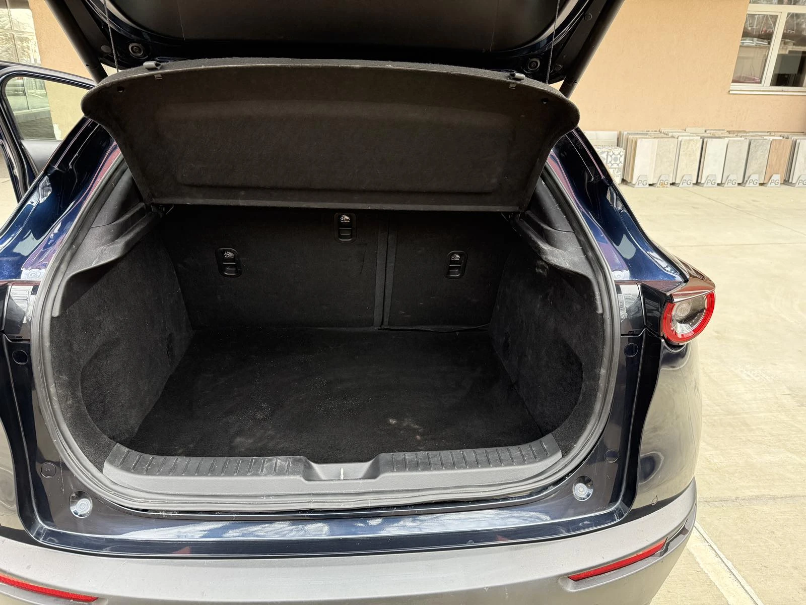 Mazda CX-30 Turbo Premium, снимка 16 - Автомобили и джипове - 54227051