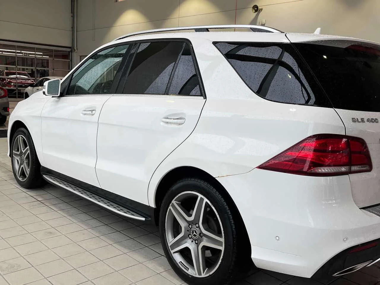 Mercedes-Benz GLE * 400 * CARFAX * ОПЦИЯ ЗА ФИНАНСИРАНЕ , снимка 2 - Автомобили и джипове - 55335155