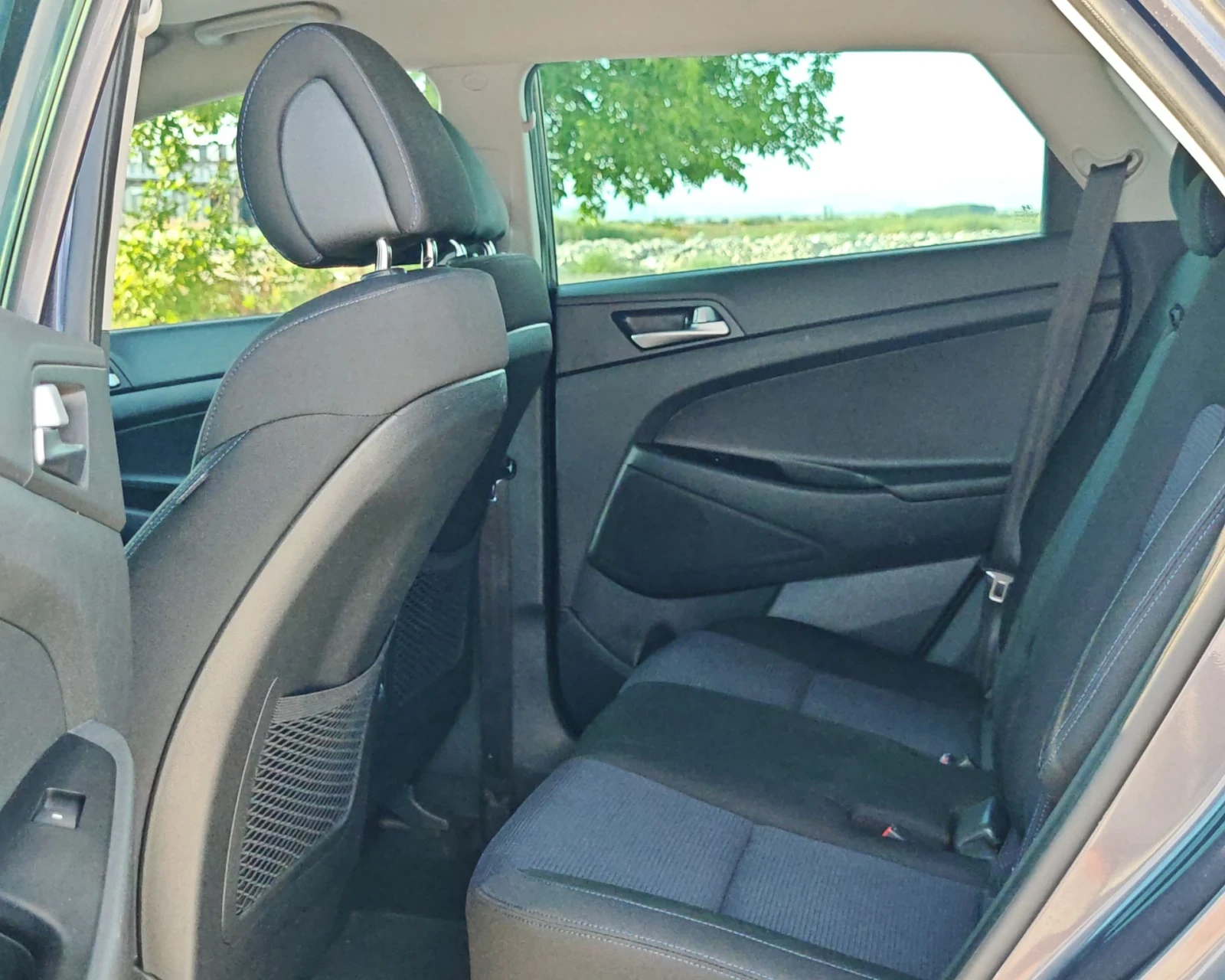 Hyundai Tucson 1.7 116 К.С. ДИЗЕЛ! , снимка 12 - Автомобили и джипове - 55944652