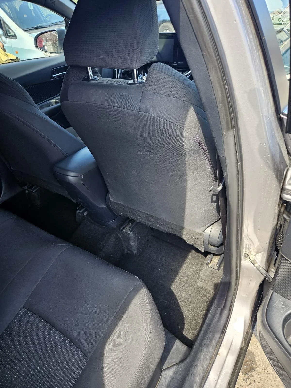Toyota C-HR, снимка 3 - Автомобили и джипове - 55994014