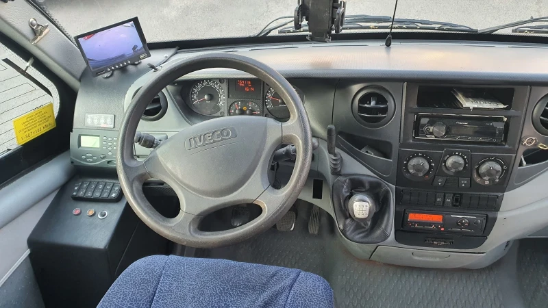 Iveco Daily 65C 28 местен, снимка 8 - Бусове и автобуси - 49361966