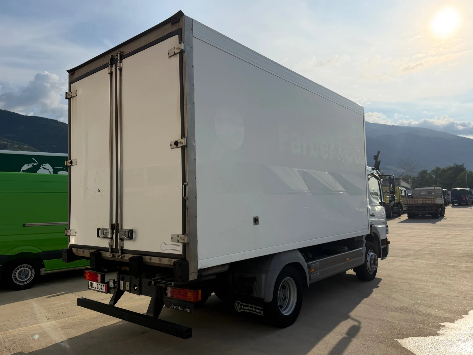 Mercedes-Benz Atego ТРЪБЕН ПЪТ!ХЛАДИЛЕН!КЛИМА!ТОП!, снимка 7 - Камиони - 54944461