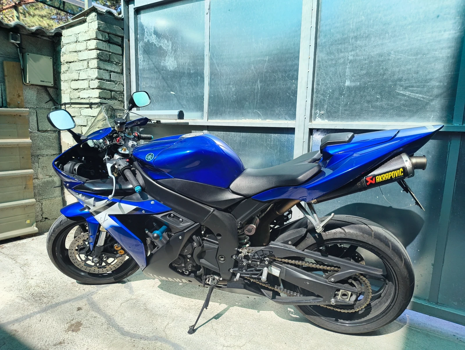 Yamaha YZF-R1