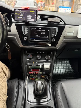 VW Touran 2.0 TDI, снимка 14