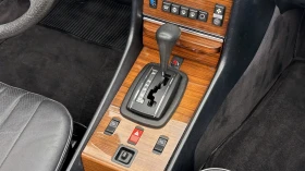 Mercedes-Benz SL 380 V8 204кс., снимка 11