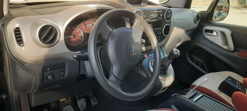 Citroen Berlingo, снимка 7 - Автомобили и джипове - 47606346