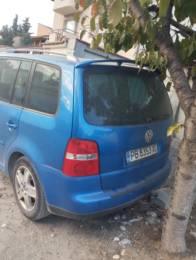 VW Touran, снимка 3 - Автомобили и джипове - 47807079