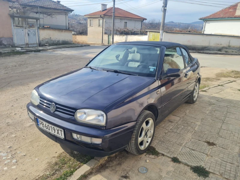 VW Golf, снимка 1 - Автомобили и джипове - 48615432