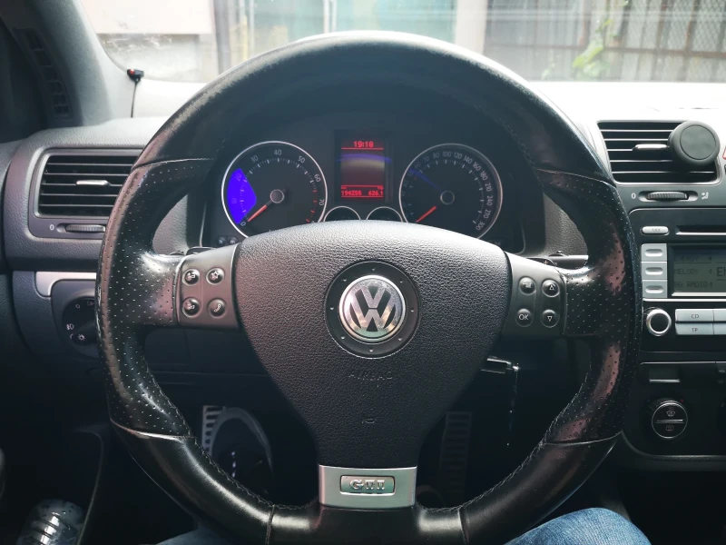 VW Golf GTI, снимка 11 - Автомобили и джипове - 48722583