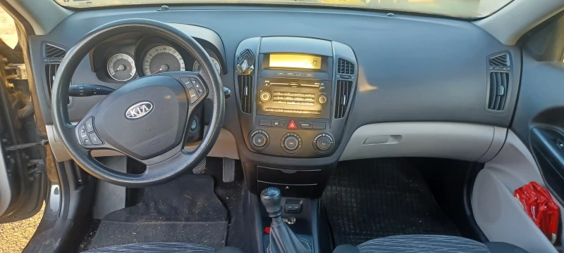 Kia Ceed, снимка 10 - Автомобили и джипове - 49508221