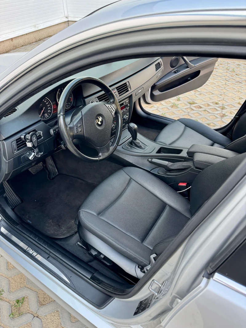 BMW 320 2.0d XDrive, снимка 8 - Автомобили и джипове - 52399059