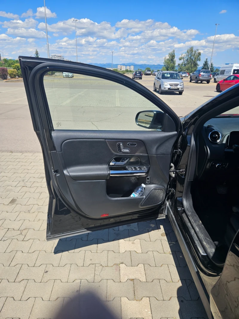 Mercedes-Benz GLA 250, снимка 5 - Автомобили и джипове - 52103475