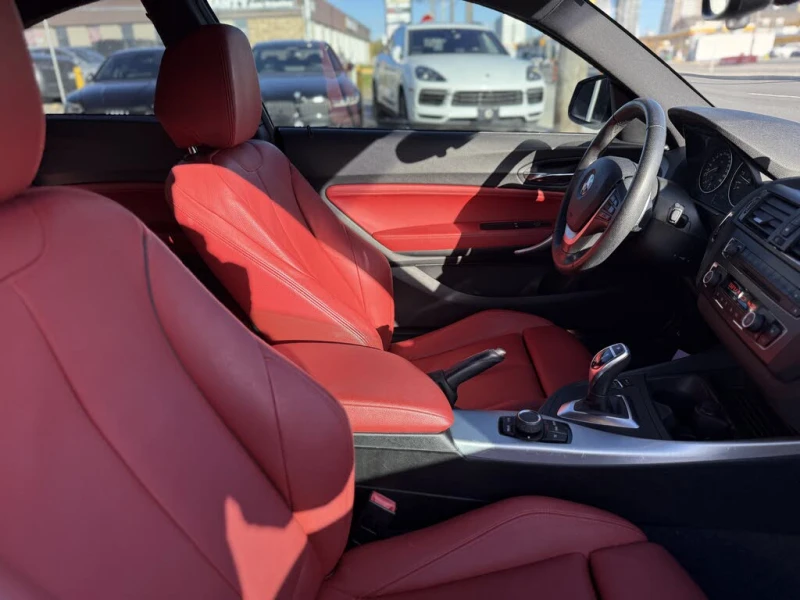 BMW 228 * АВТО КРЕДИТ* ЦЕНА ДО БГ * СЕРВИЗНА ИСТОРИЯ * , снимка 12 - Автомобили и джипове - 52434822