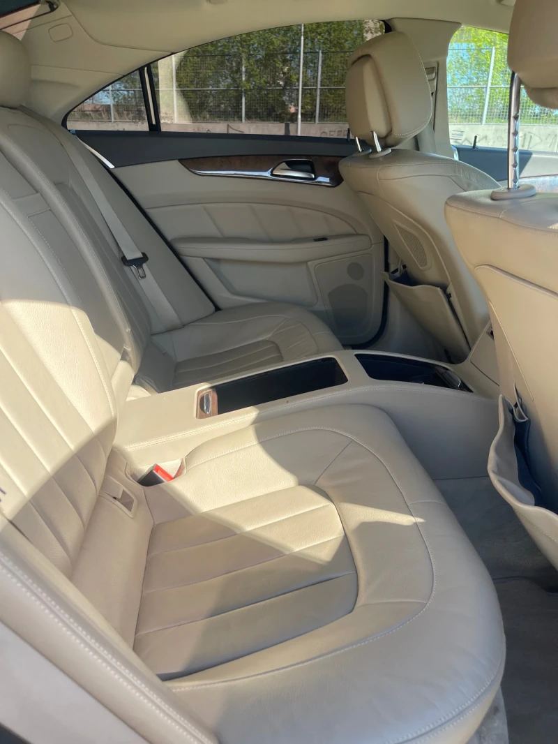 Mercedes-Benz CLS 550, снимка 14 - Автомобили и джипове - 52537650