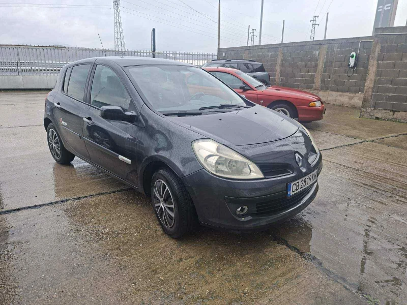 Renault Clio 1.2, снимка 3 - Автомобили и джипове - 52653919
