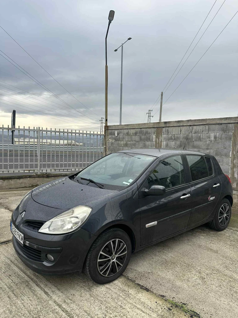Renault Clio 1.2, снимка 8 - Автомобили и джипове - 52653919