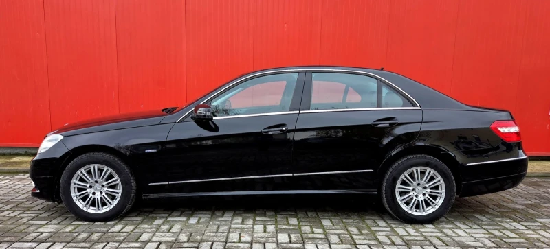 Mercedes-Benz E 200 Регистриран, снимка 7 - Автомобили и джипове - 52727991