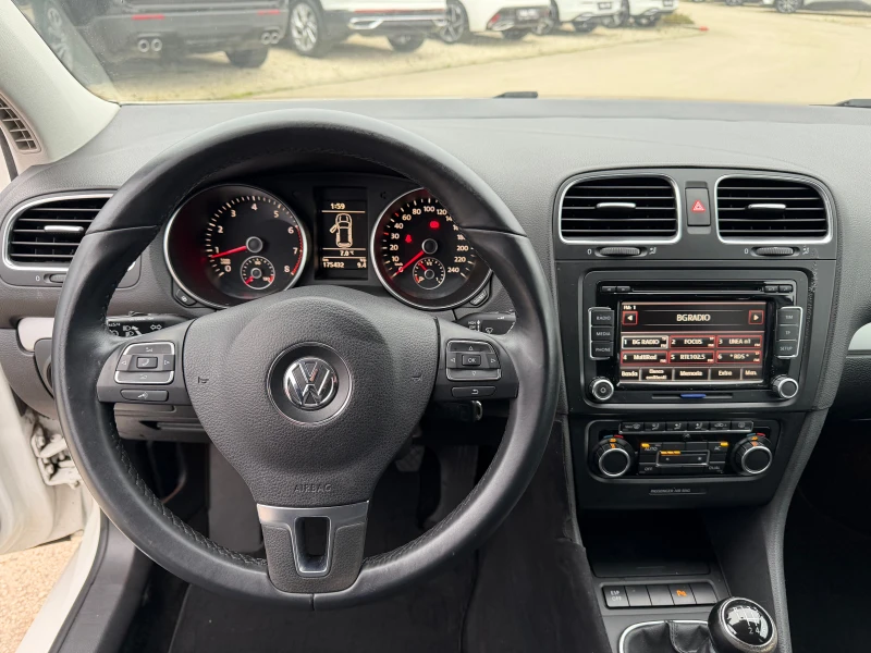 VW Golf 1.4i 122к.с 6сk. H-line NAVI , снимка 9 - Автомобили и джипове - 52753905