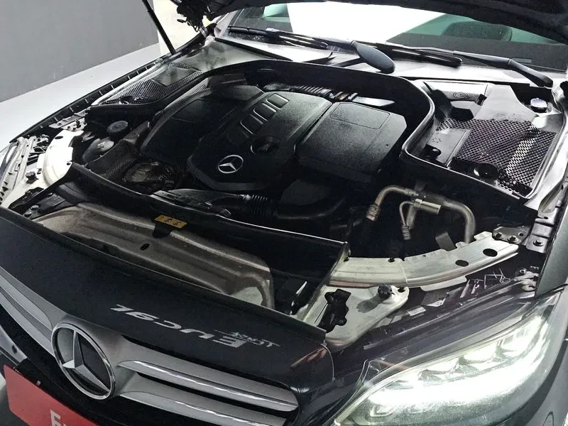 Mercedes-Benz C 220 - САМО 30% АВАНС, снимка 6 - Автомобили и джипове - 55405806