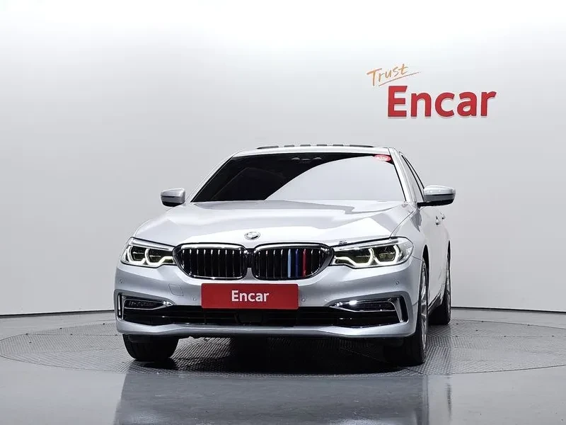 BMW 520 Luxury Plus, снимка 3 - Автомобили и джипове - 56071219