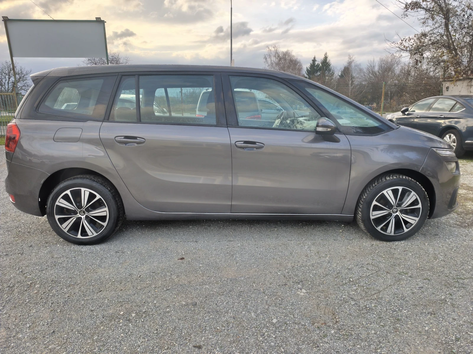 Citroen Grand C4 Picasso 1.6 Bluehdi 6+ 1 ТОП оферта , снимка 1