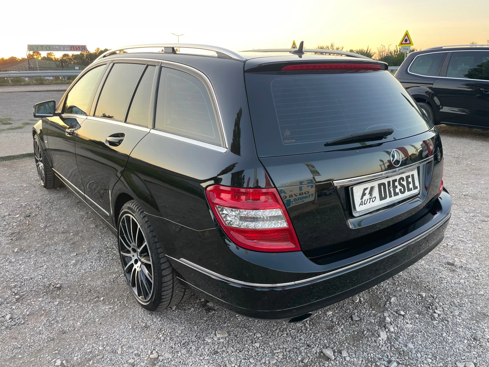 Mercedes-Benz C 250 D-4x4-AVTOMAT-NAVI-ITALIA - изображение 10