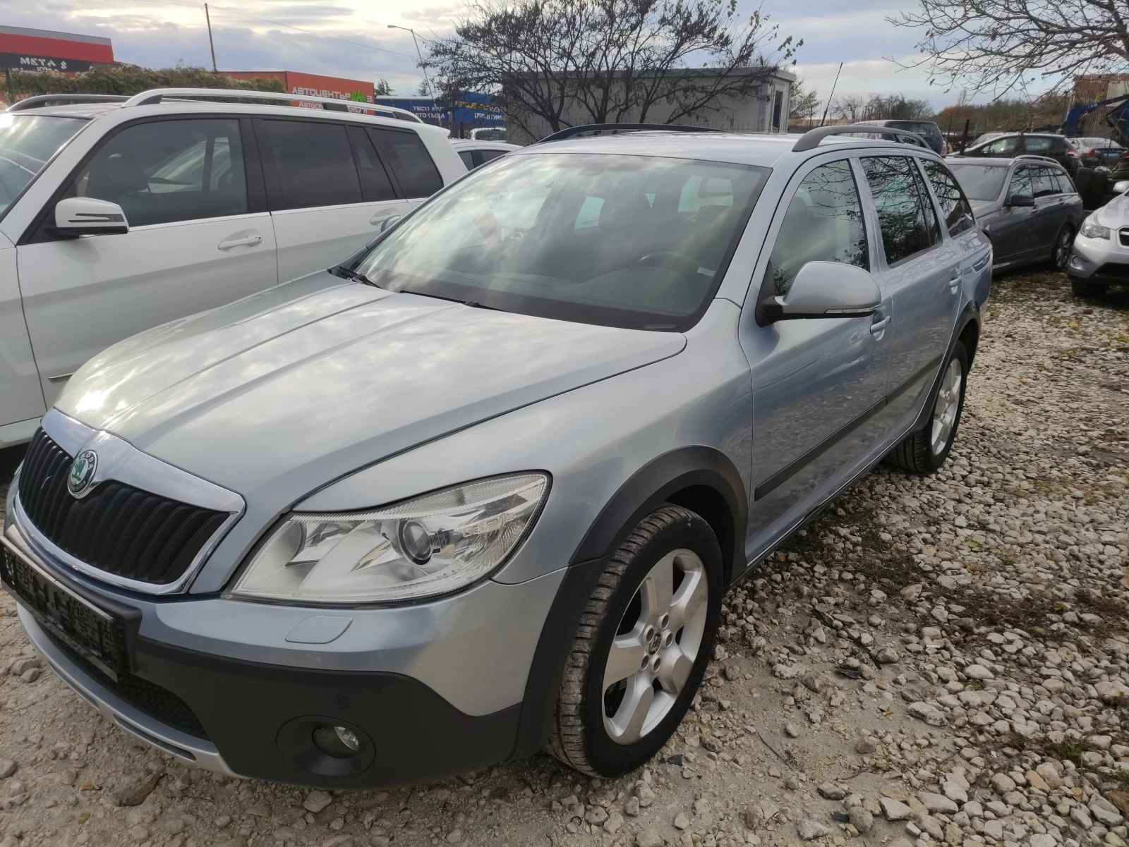 Skoda Octavia Scout 1.8 4x4 - изображение 3