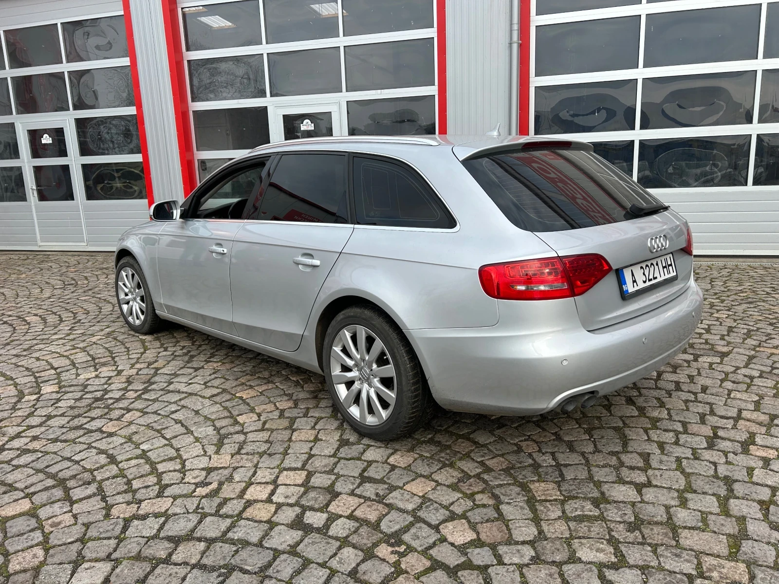 Audi A4  - изображение 4