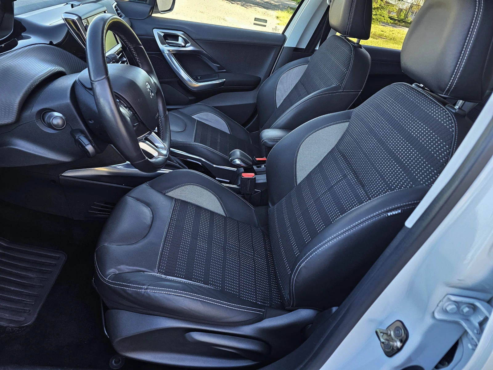 Peugeot 2008 1.6 e-HDI FELINE - изображение 10