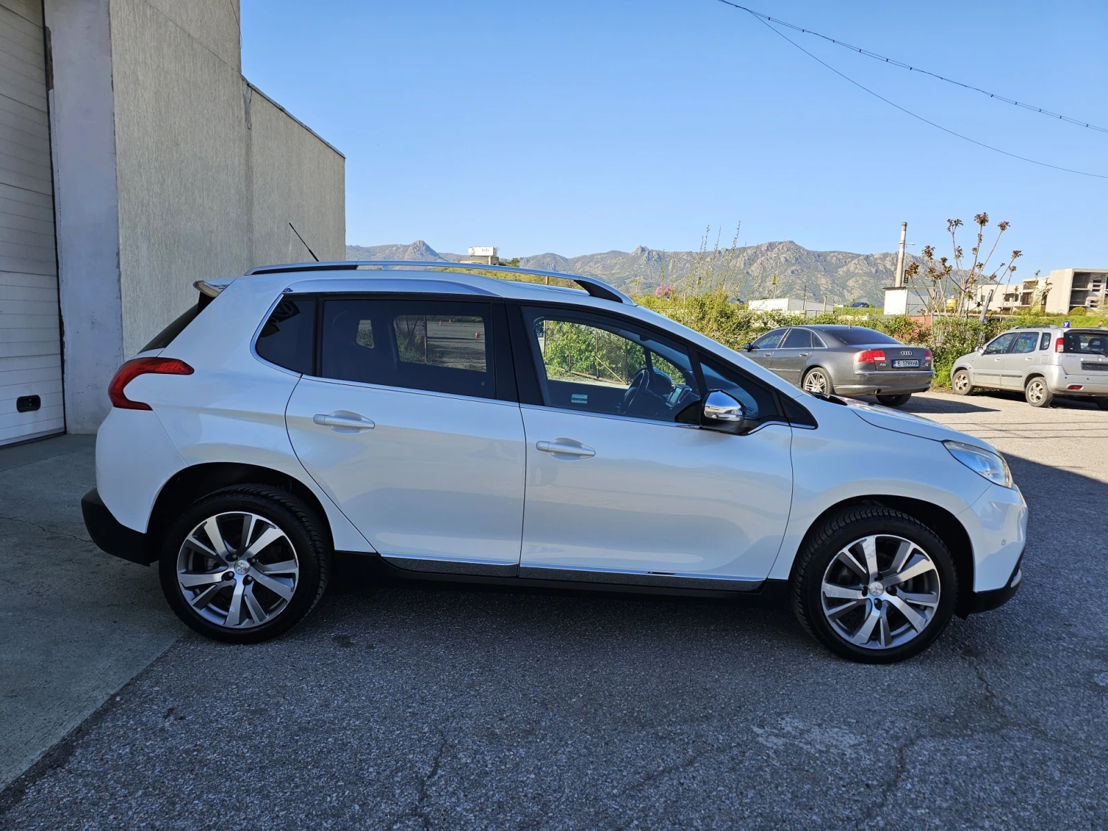 Peugeot 2008 1.6 e-HDI FELINE - изображение 8