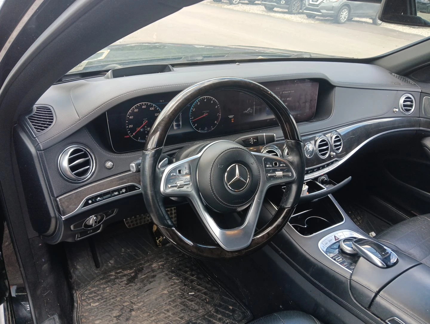 Mercedes-Benz S 560 4MATIC/ФИКСИРАНА ЦЕНА!DIGITAL/DISTRONIC/HEAD-UP - изображение 8