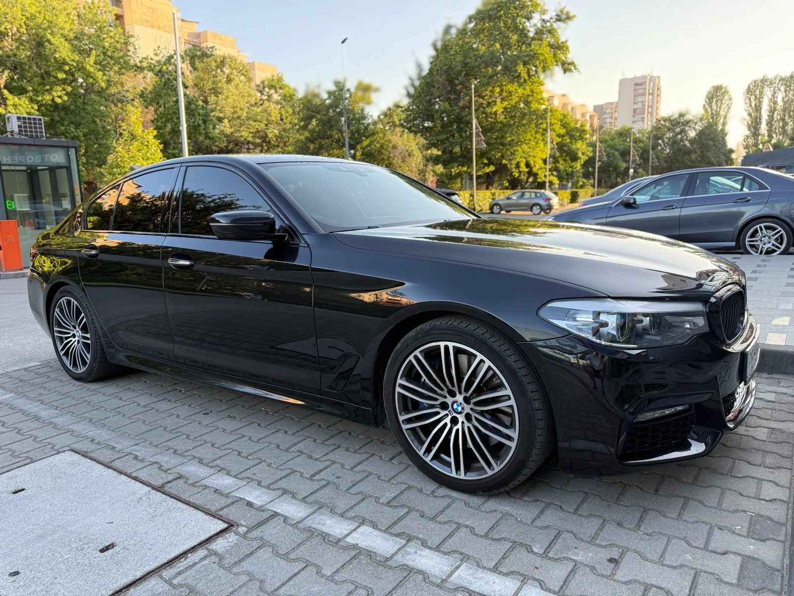 BMW 540 * M PACK* XDRIVE * SHADOW LINE*  - изображение 4