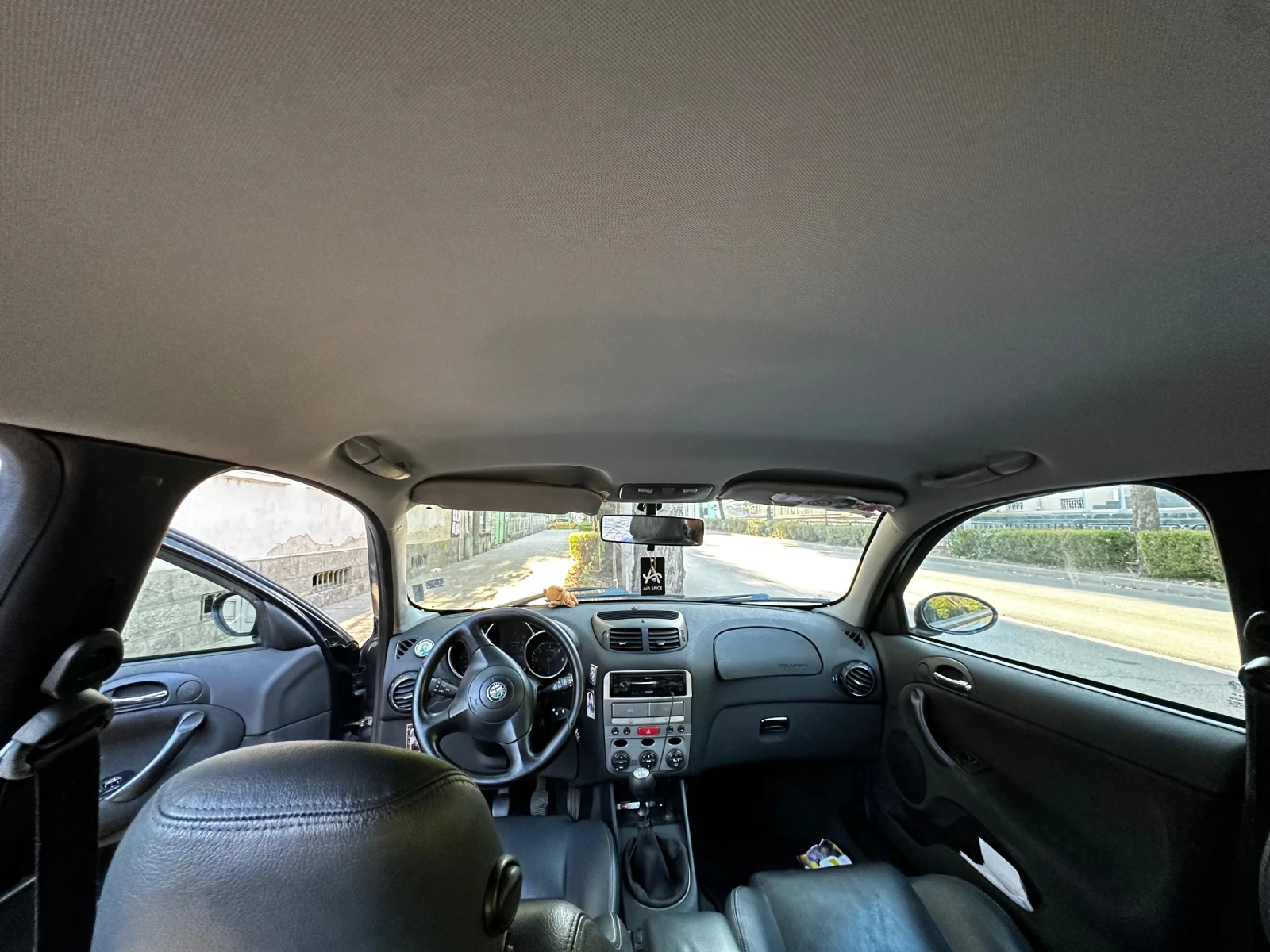 Alfa Romeo 147 1.9JTD - изображение 5