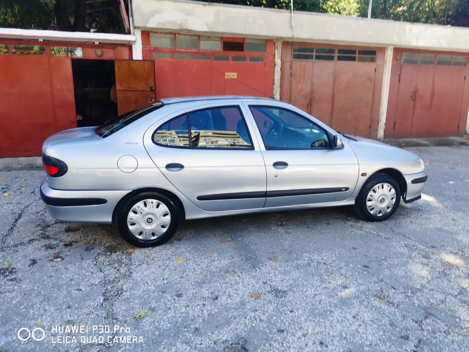 Renault Megane  - изображение 8