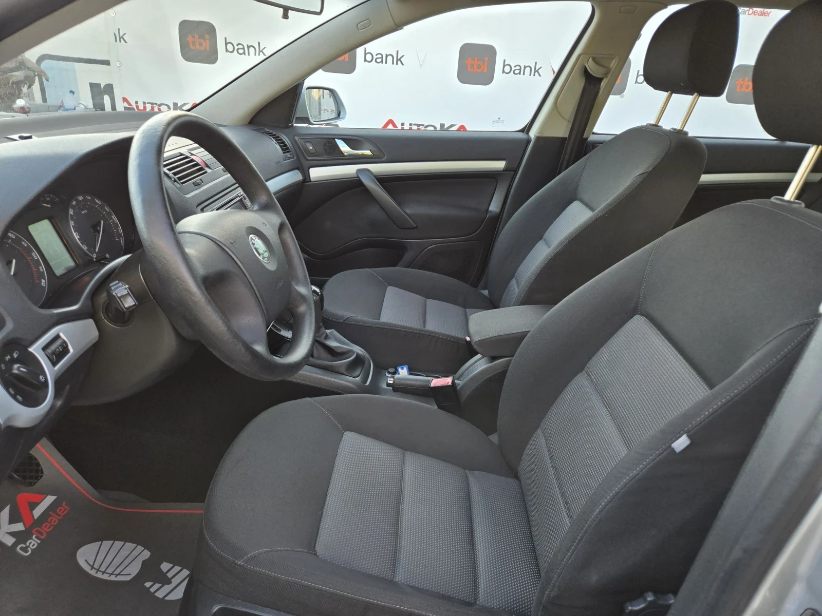 Skoda Octavia 1.9TDI-105кс= АВТОПИЛОТ= КАМЕРА= НАВИ= КЛИМАТРОНИК - изображение 7
