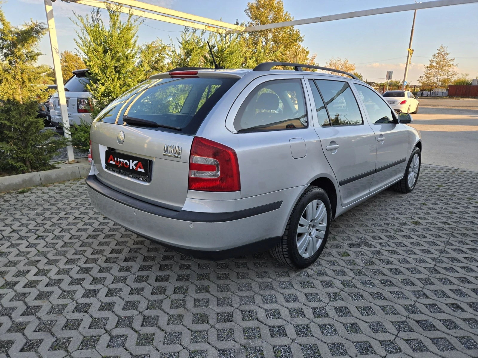 Skoda Octavia 1.9TDI-105кс= АВТОПИЛОТ= КАМЕРА= НАВИ= КЛИМАТРОНИК - изображение 3