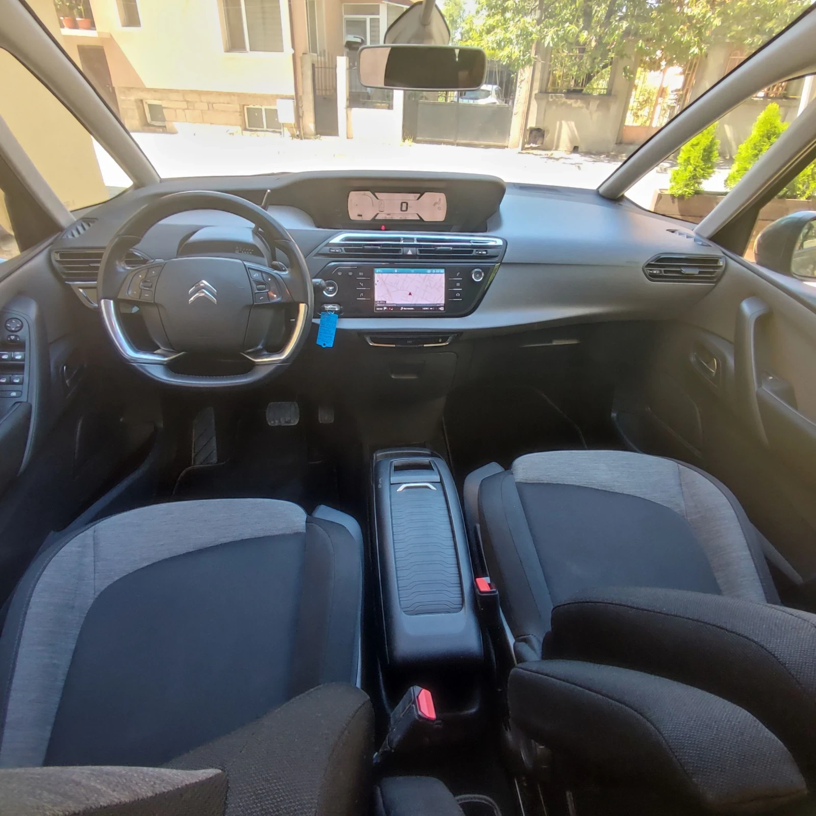 Citroen Grand C4 Picasso 1.6 Bluehdi AUTOMATIC  - изображение 8