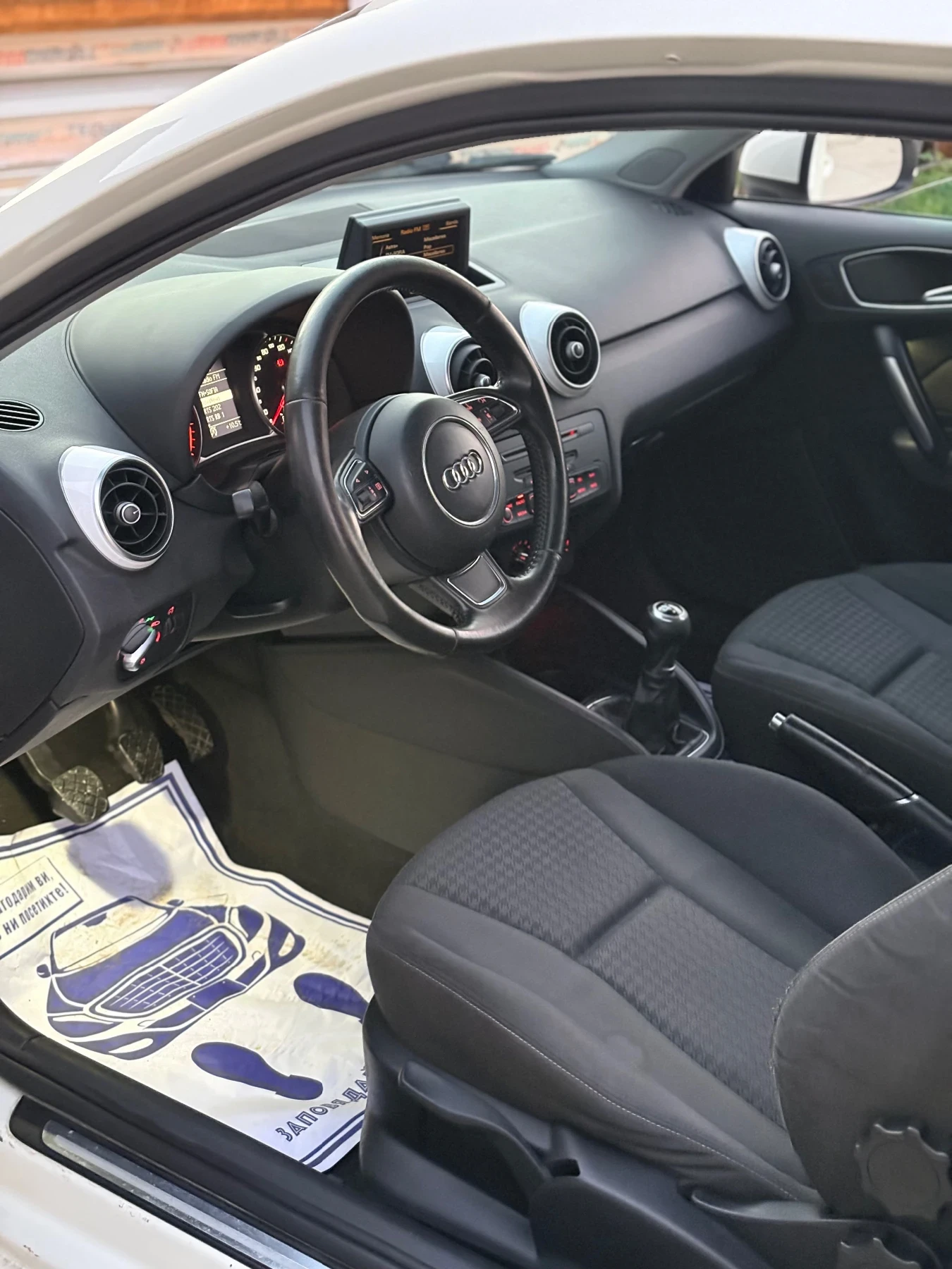 Audi A1 1.6TDI S-Line | Mobile.bg   11