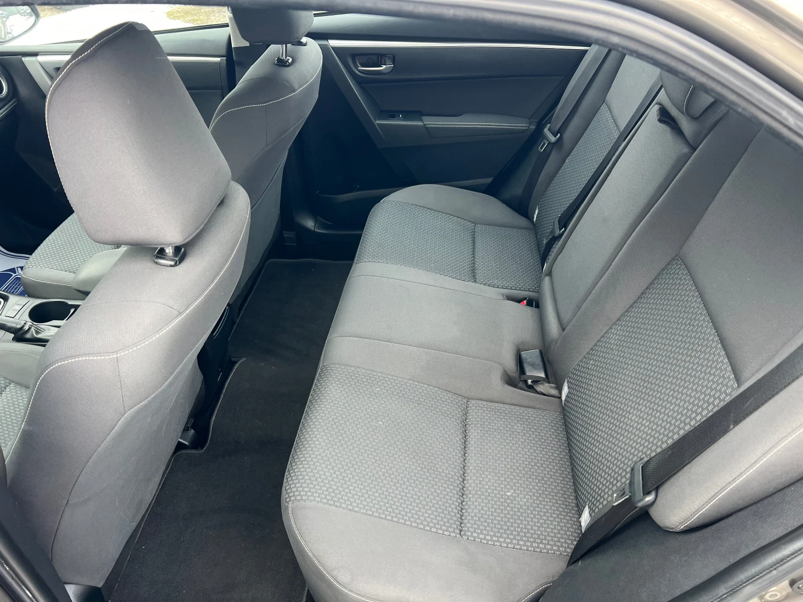 Toyota Corolla 1.4D4D/90p.s-EURO 6B - изображение 9